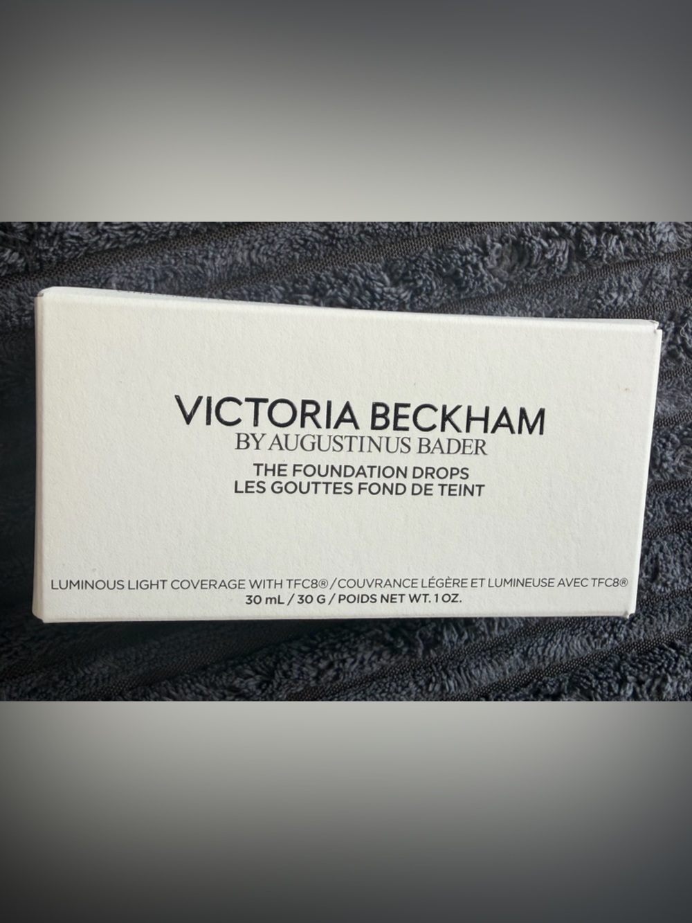 Victoria Beckham The Foundation Drops – White Box